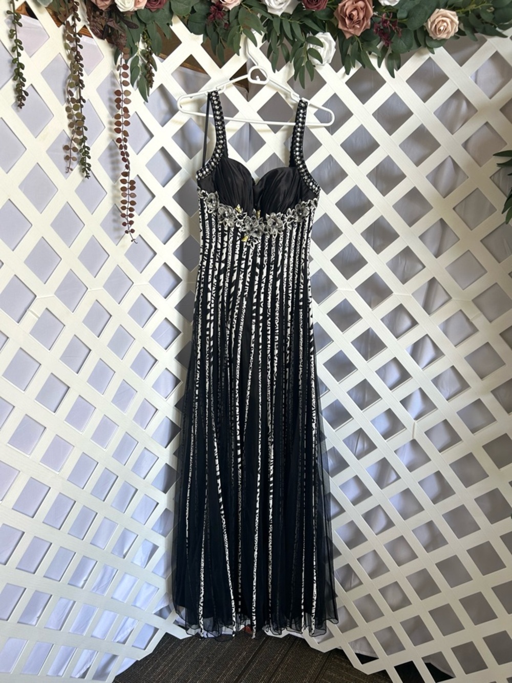 Jolene Black White Beaded Formal Dress Striped Tulle Overlay Size 4